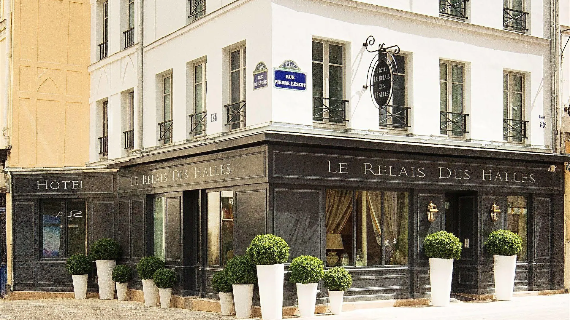 Le Relais Des Halles Hotel