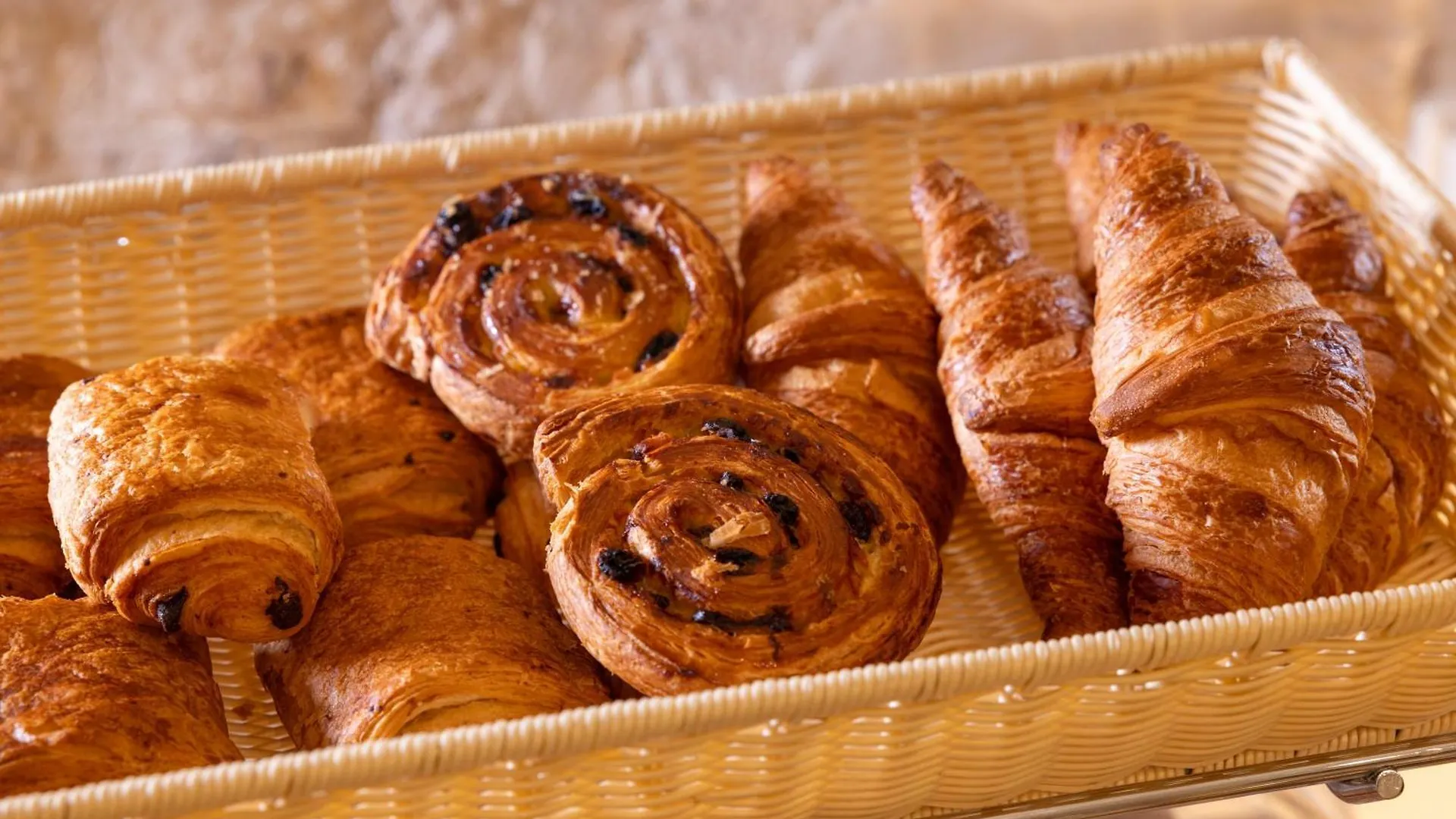 Le Relais Des Halles Hotel 4*